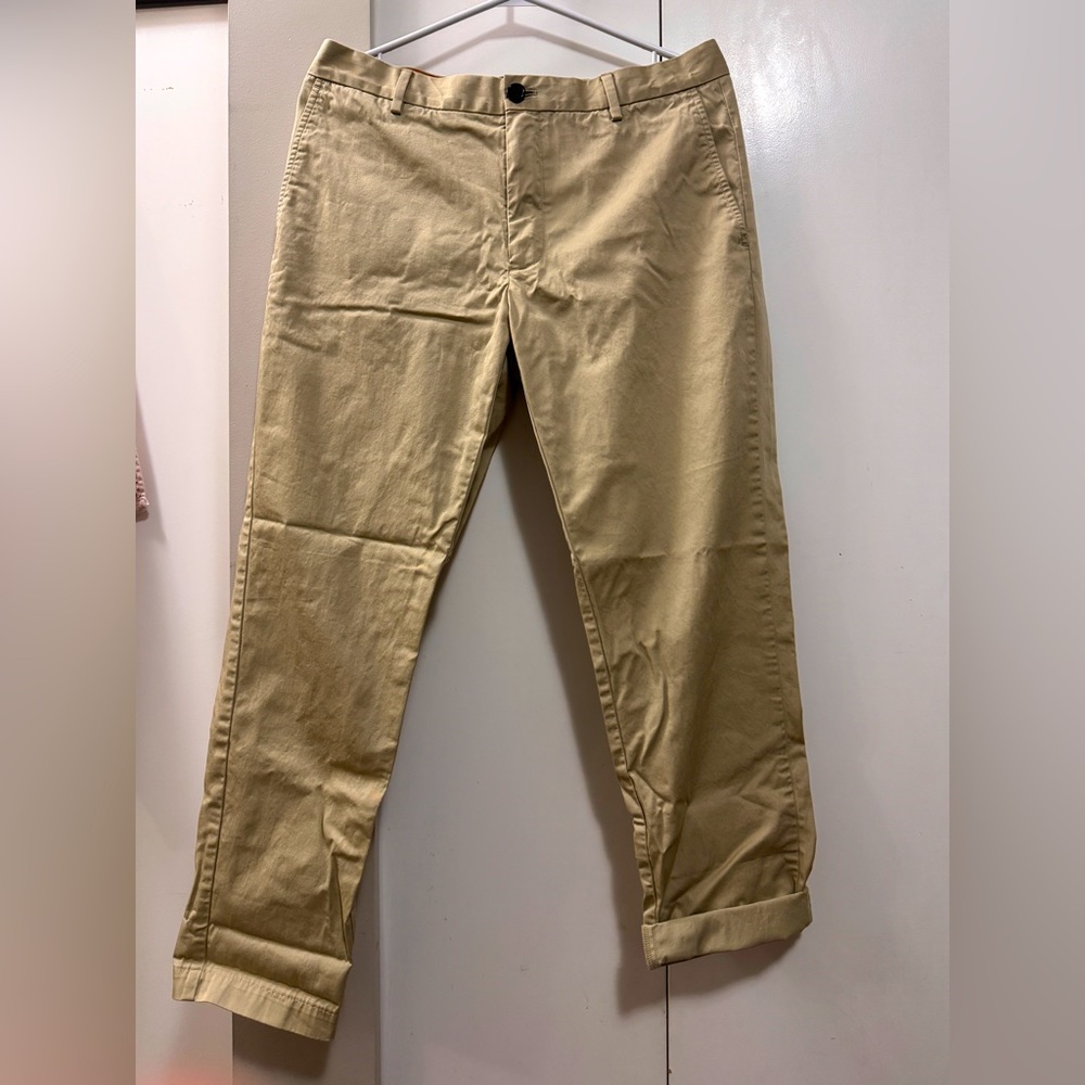 Authentic Burberry Trouser, light brown in color, Size 32